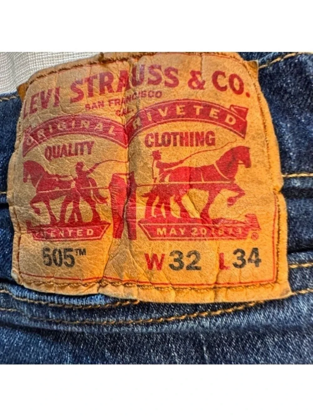 Levi's 505 Men's Straight Jeans - Indigo Blue Size 32